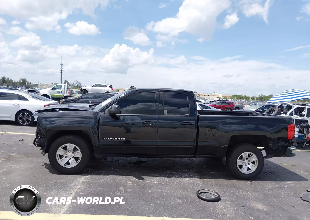 2018 Chevrolet Silverado 1500 1Lt VIN:1GCRCREC8JZ312151 - 15