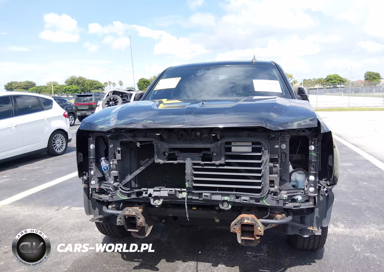 2018 Chevrolet Silverado 1500 1Lt VIN:1GCRCREC8JZ312151 - 6