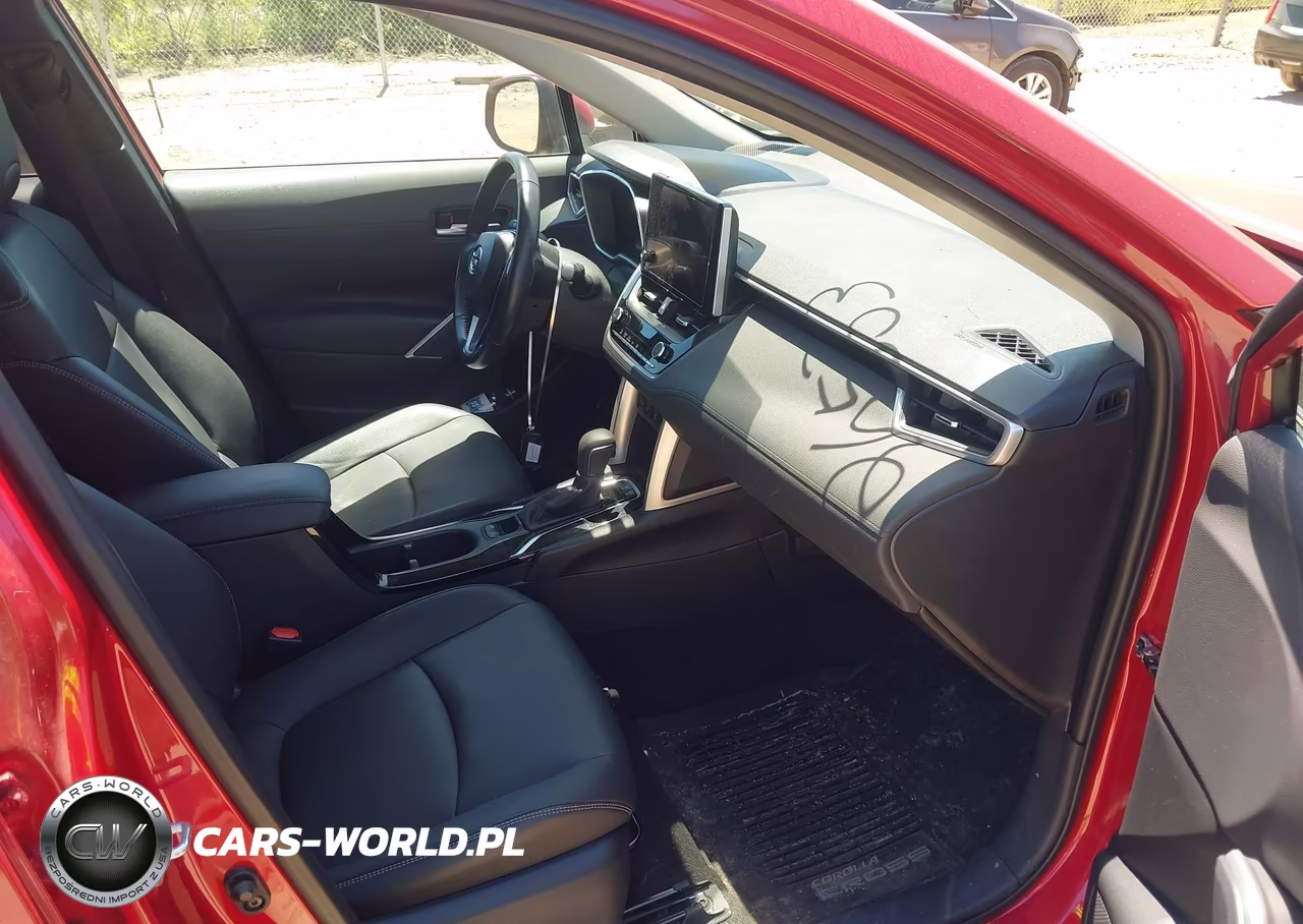 2023 Toyota Corolla Cross Xle VIN:7MUDAABG2PV072653 - 5