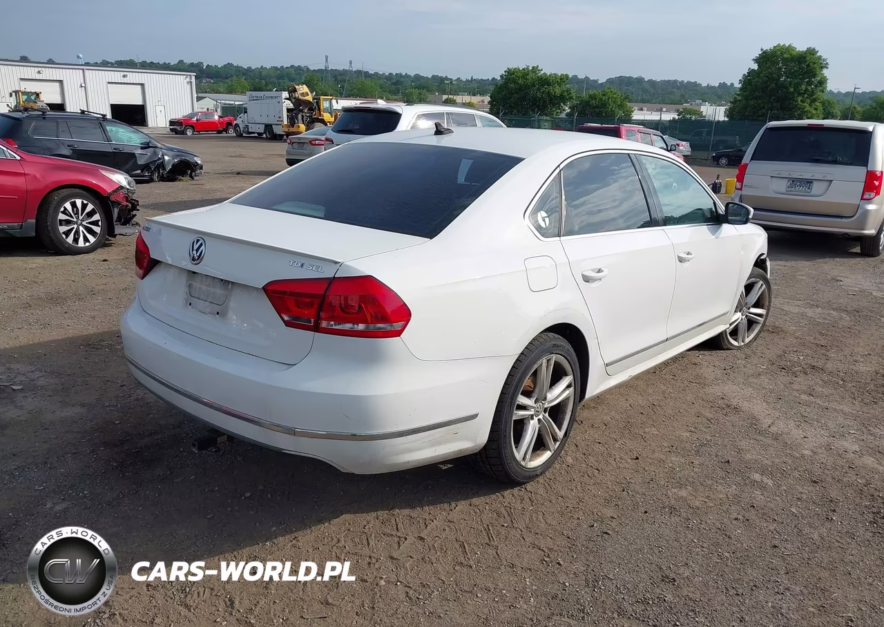 2013 Volkswagen Passat 2.0L Tdi Sel Premium VIN:1VWCN7A37DC099837 - 4