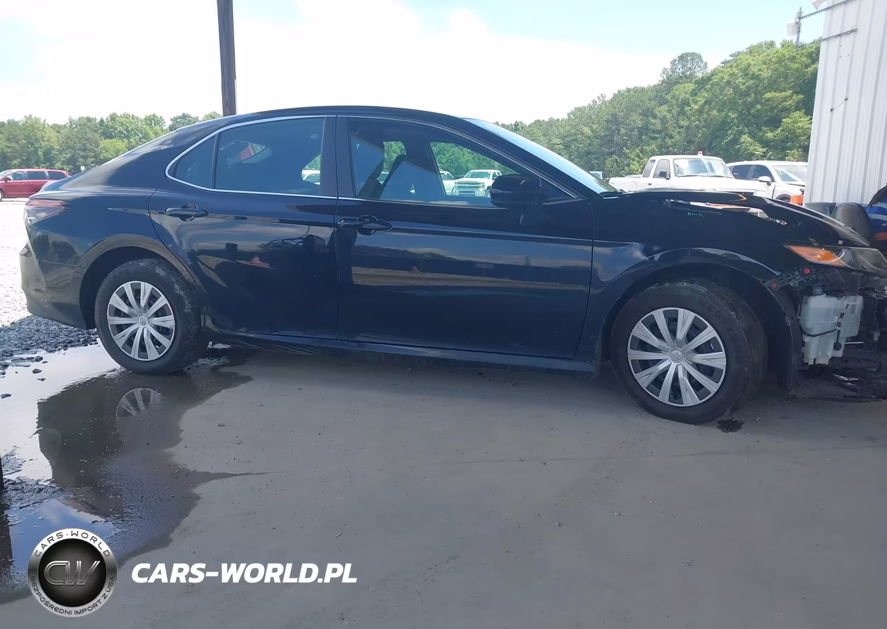 2024 Toyota Camry Hybrid Le VIN:4T1C31AK6RU622629 - 13