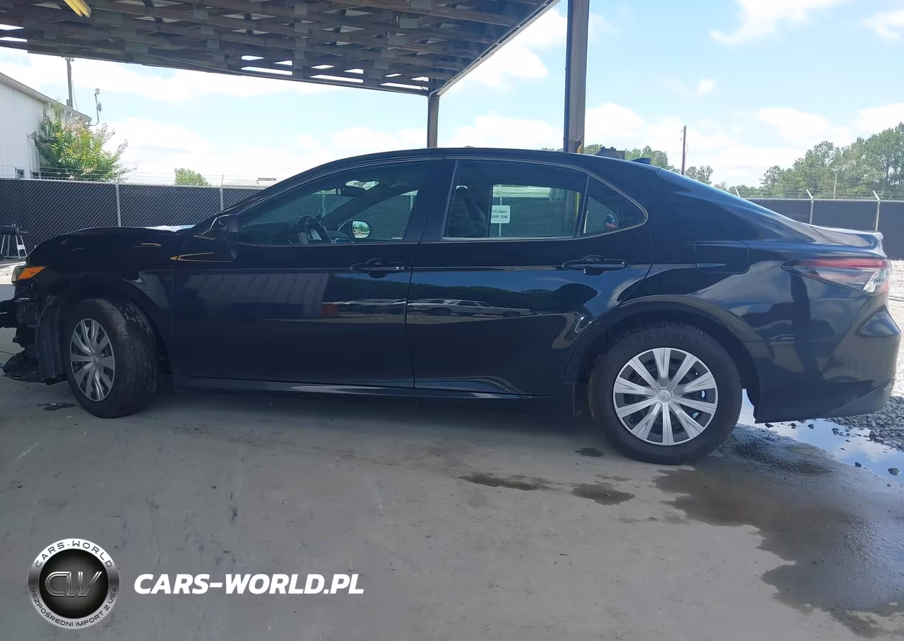 2024 Toyota Camry Hybrid Le VIN:4T1C31AK6RU622629 - 14