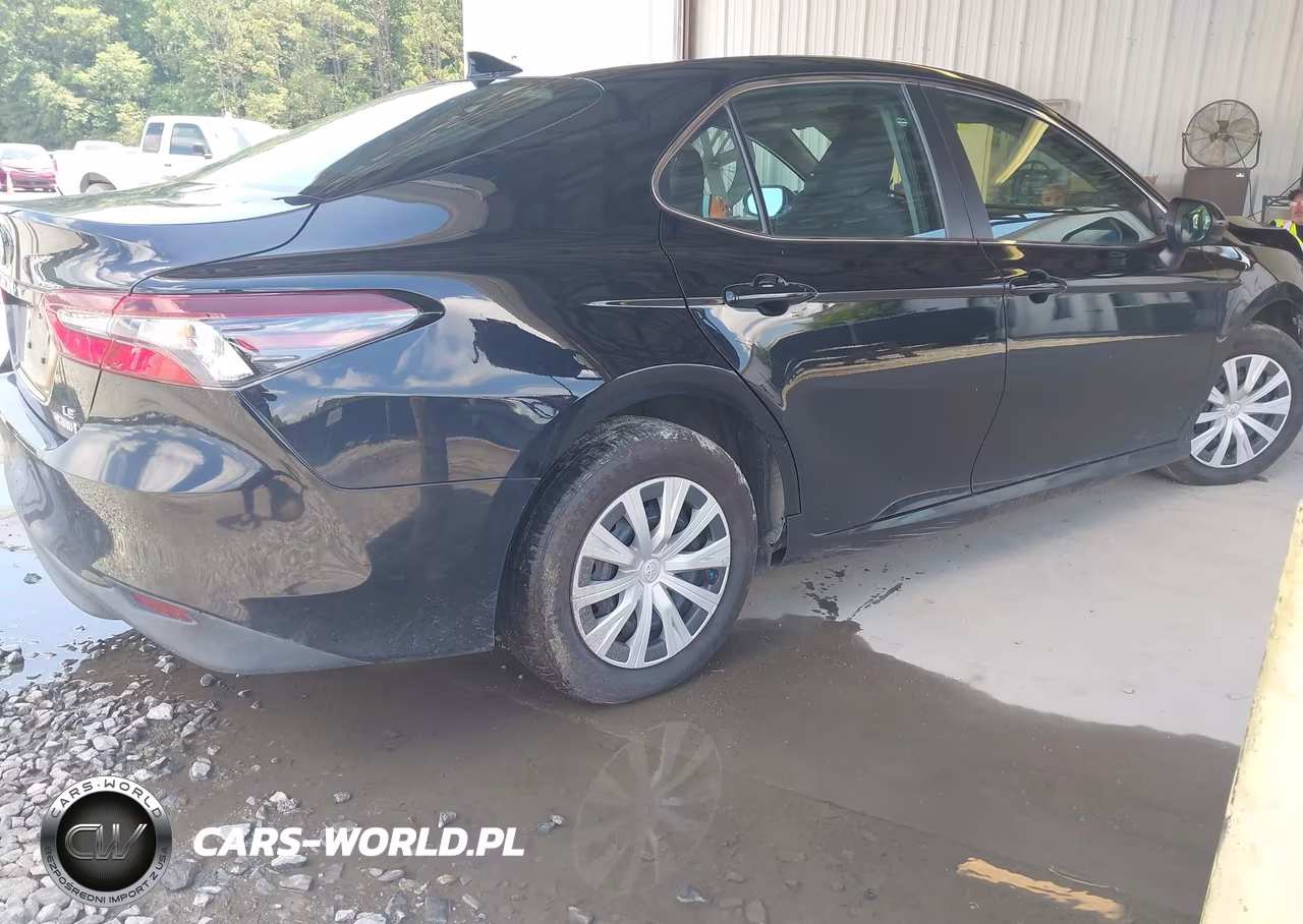 2024 Toyota Camry Hybrid Le VIN:4T1C31AK6RU622629 - 4