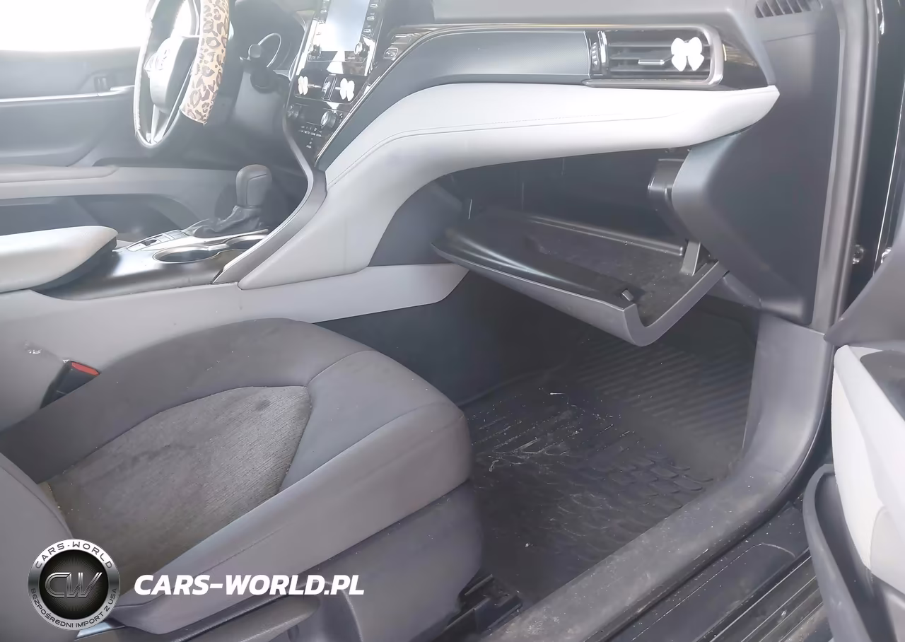 2024 Toyota Camry Hybrid Le VIN:4T1C31AK6RU622629 - 5