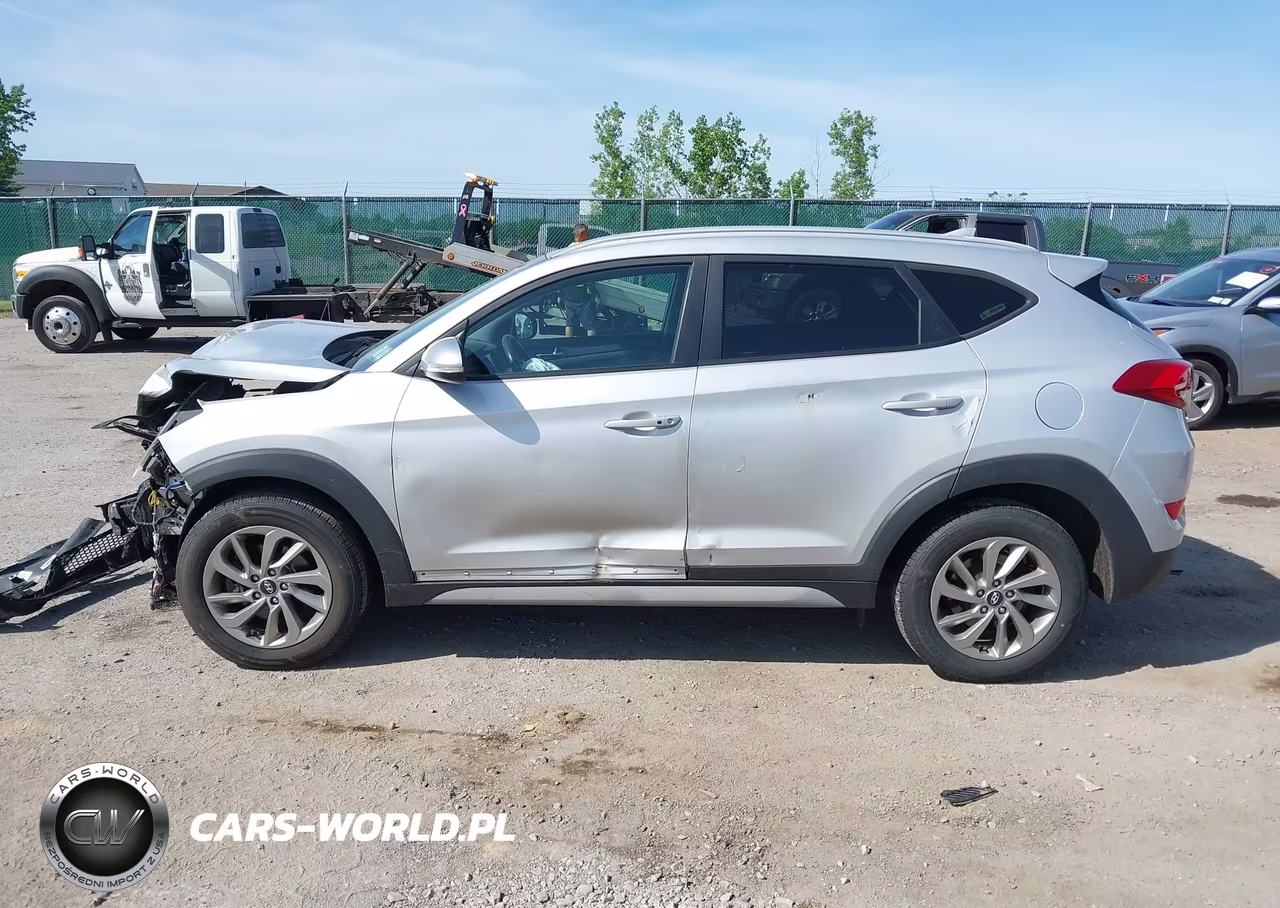 2017 Hyundai Tucson Se Plus VIN:KM8J3CA46HU454896 - 14