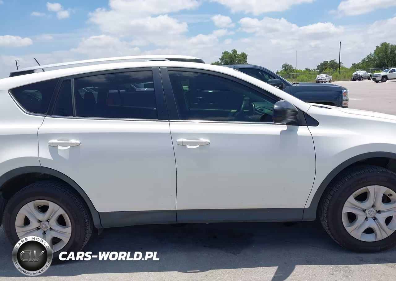 2015 Toyota Rav4 Le VIN:JTMZFREV5FJ039927 - 13