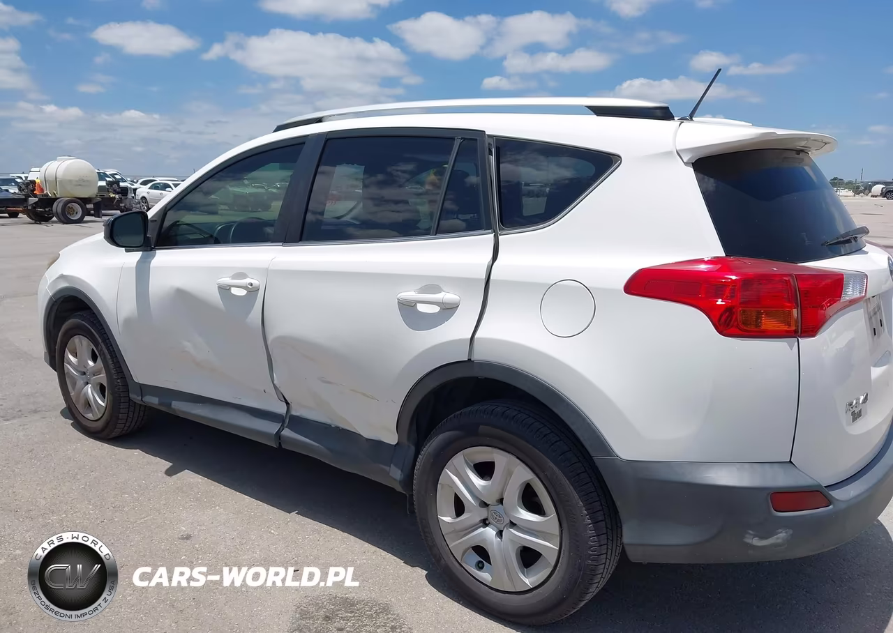 2015 Toyota Rav4 Le VIN:JTMZFREV5FJ039927 - 17