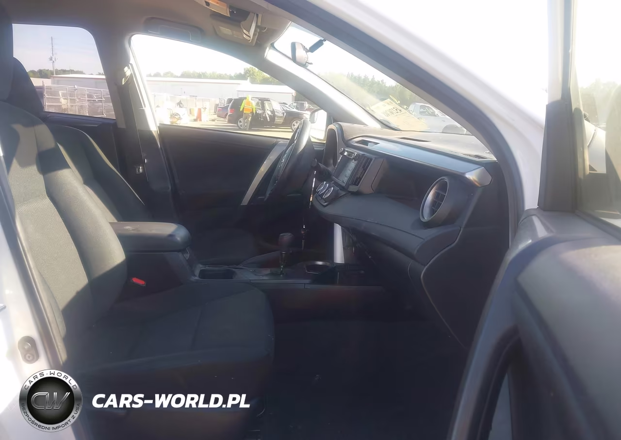 2016 Toyota Rav4 Le VIN:JTMBFREV0GJ075026 - 5