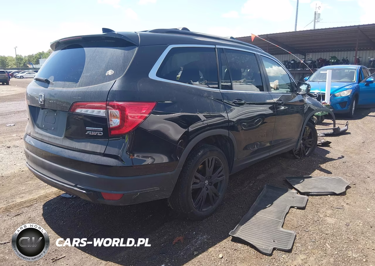 2022 Honda Pilot Awd Special Edition VIN:5FNYF6H23NB050815 - 4