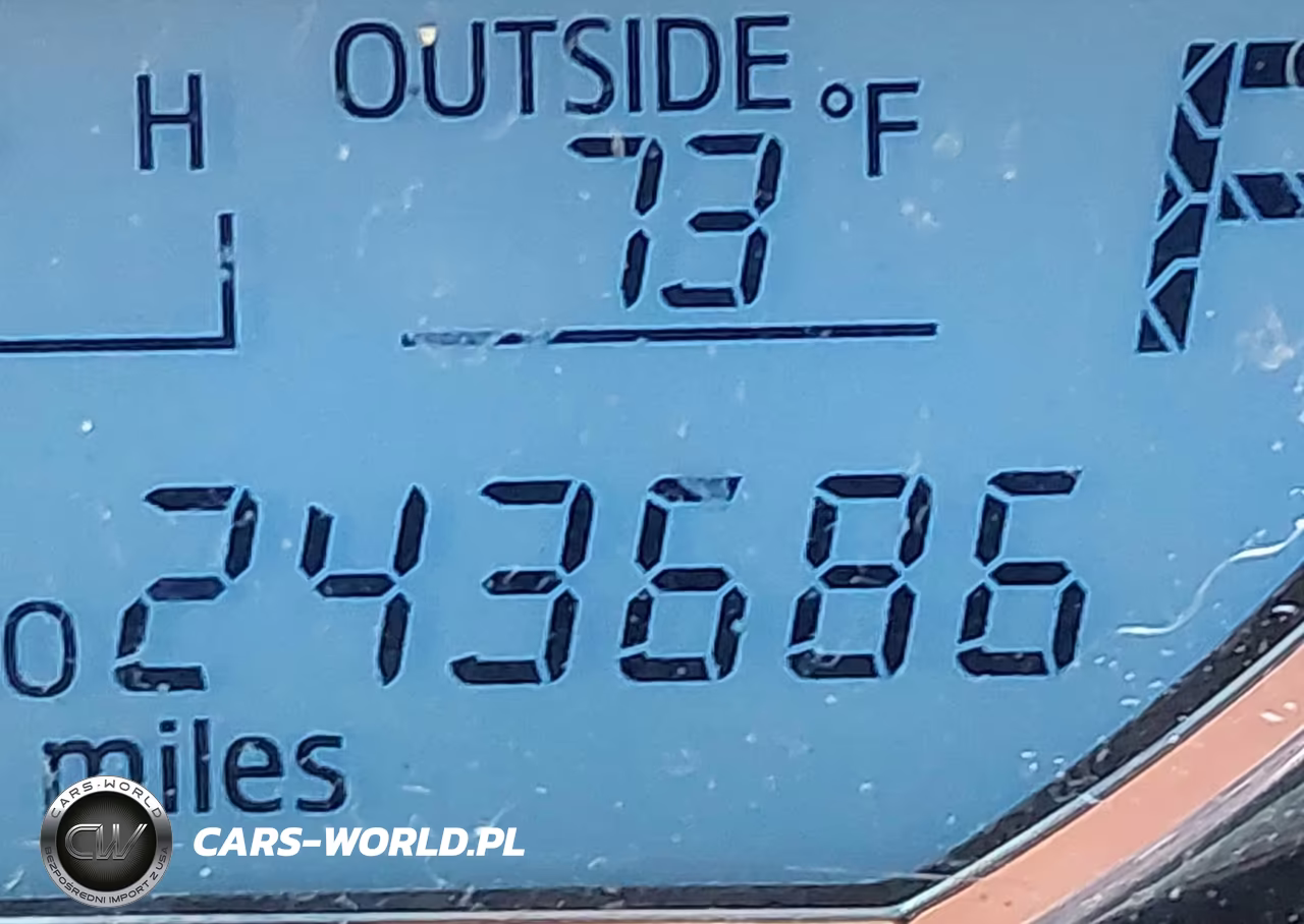 2015 Toyota Corolla VIN:2T1BURHE7FC393267 - 16