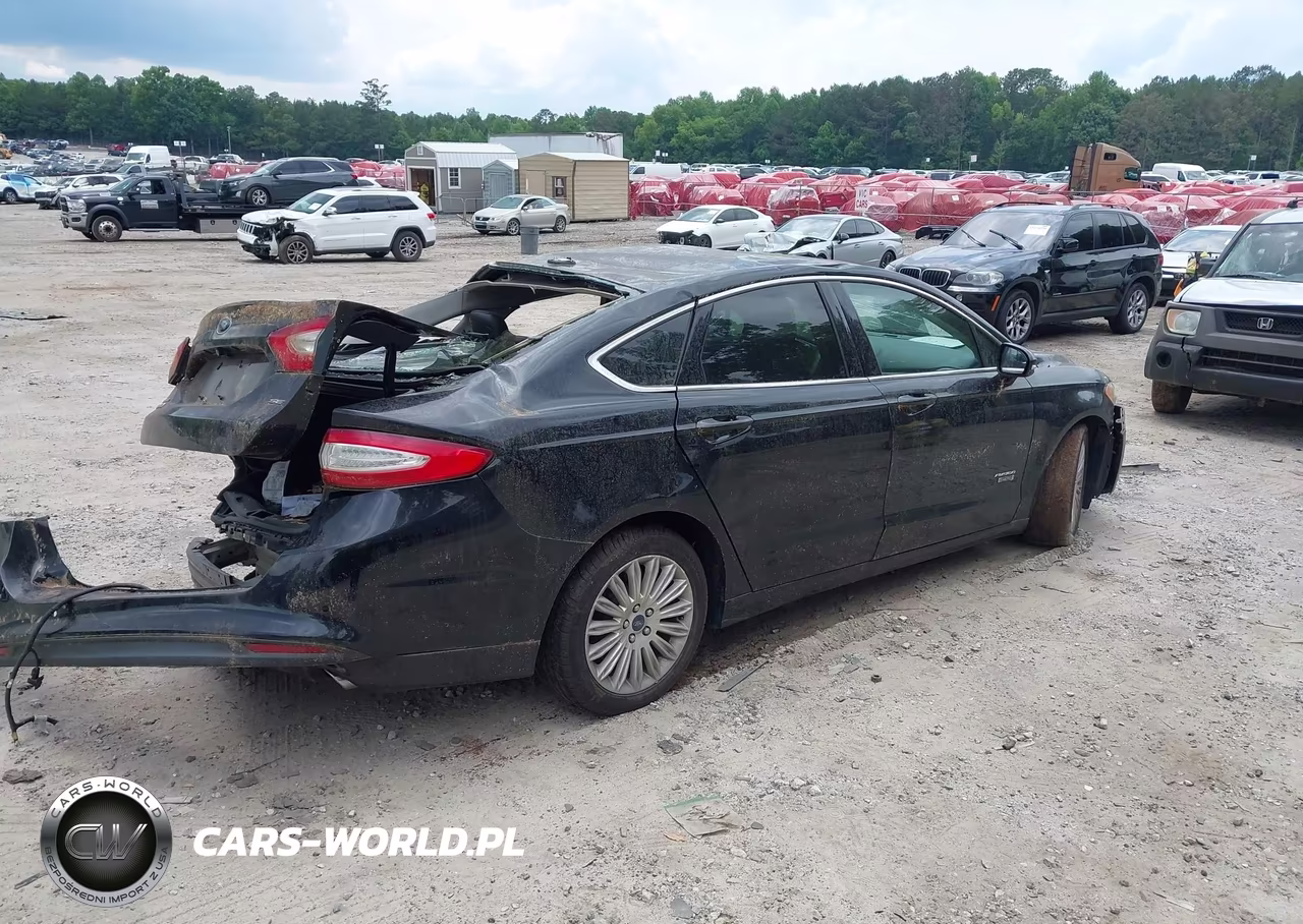 2016 Ford Fusion Energi Se Luxury VIN:3FA6P0PU6GR374580 - 4