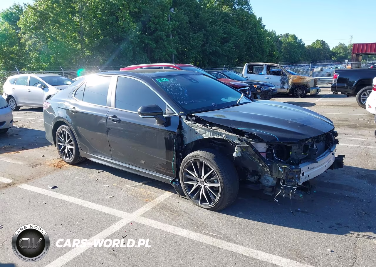 2024 Toyota Camry Se – zdjęcie 1 z 16