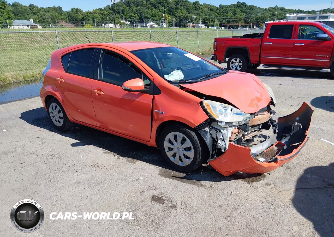 2013 Toyota Prius C Three – zdjęcie 1 z 19