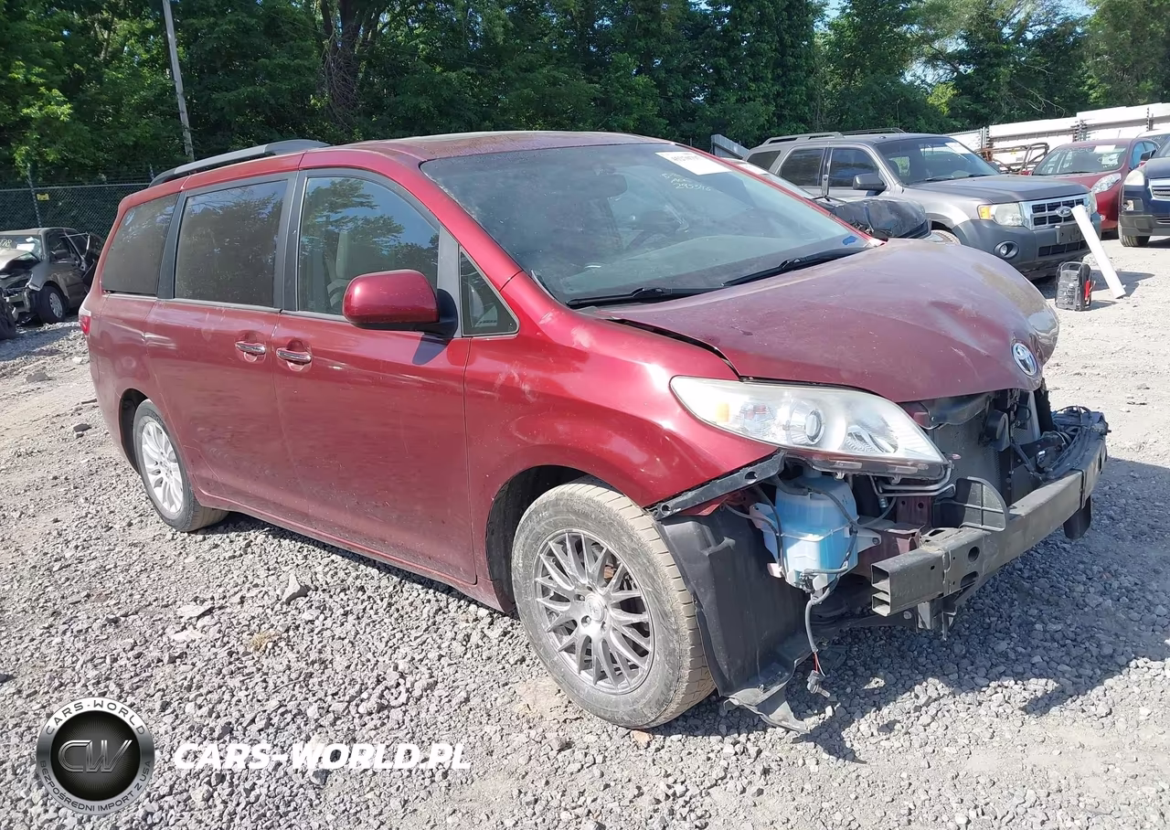 2016 Toyota Sienna Xle-Xle 8 Passenger – zdjęcie 1 z 17
