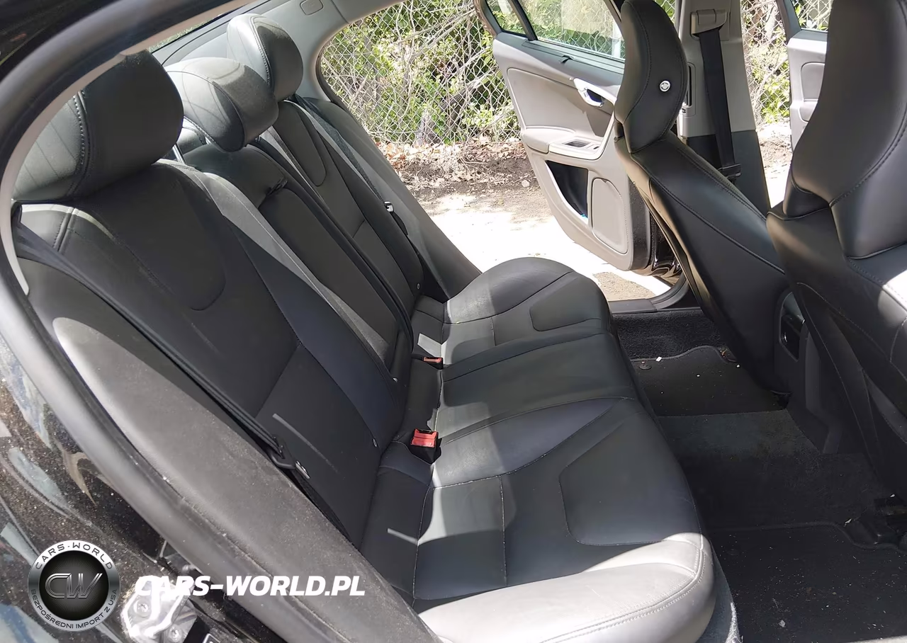 2017 Volvo S60 Inscription T5 VIN:LYV402HKXHB133138 - 8