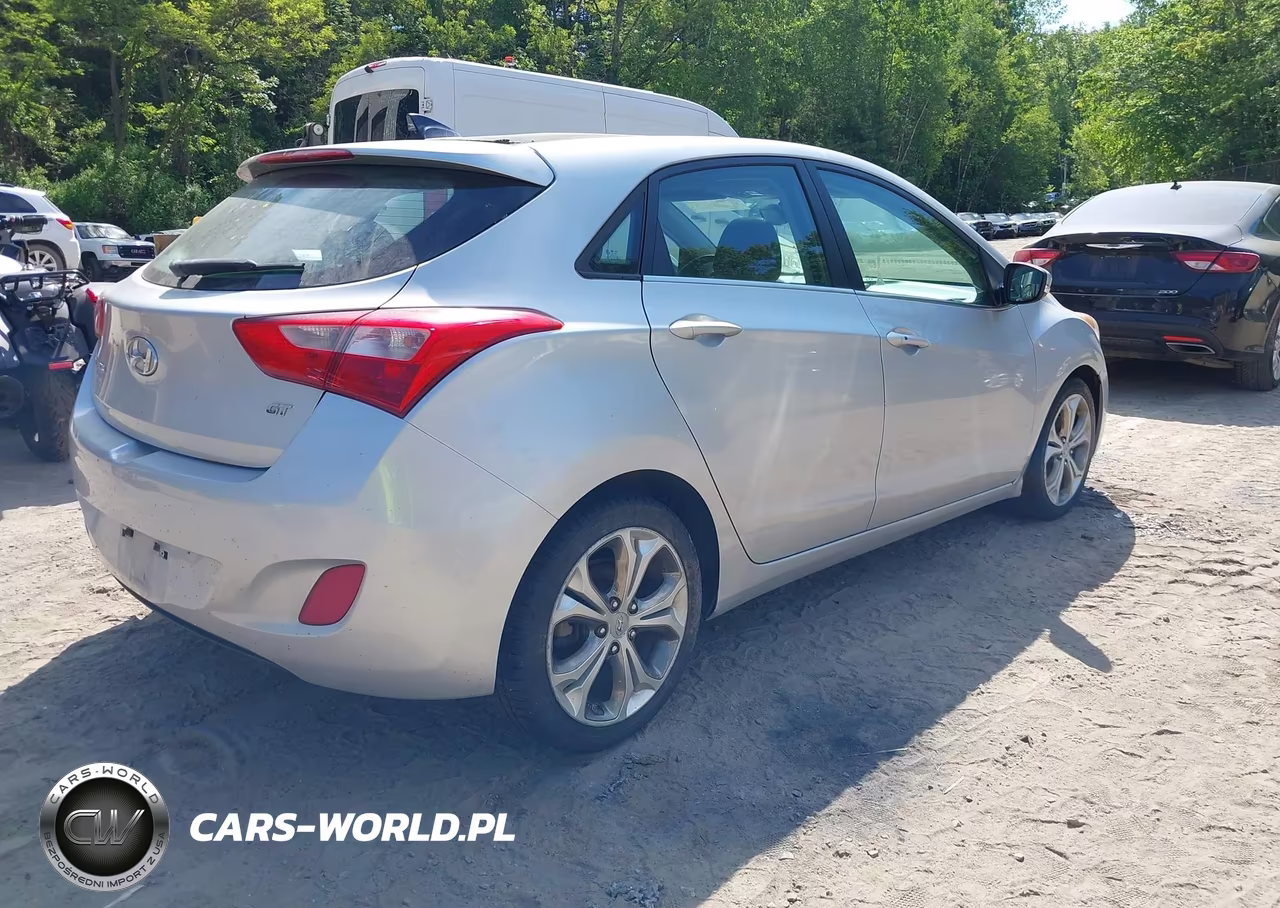2013 Hyundai Elantra Gt VIN:KMHD35LE4DU020582 - 4