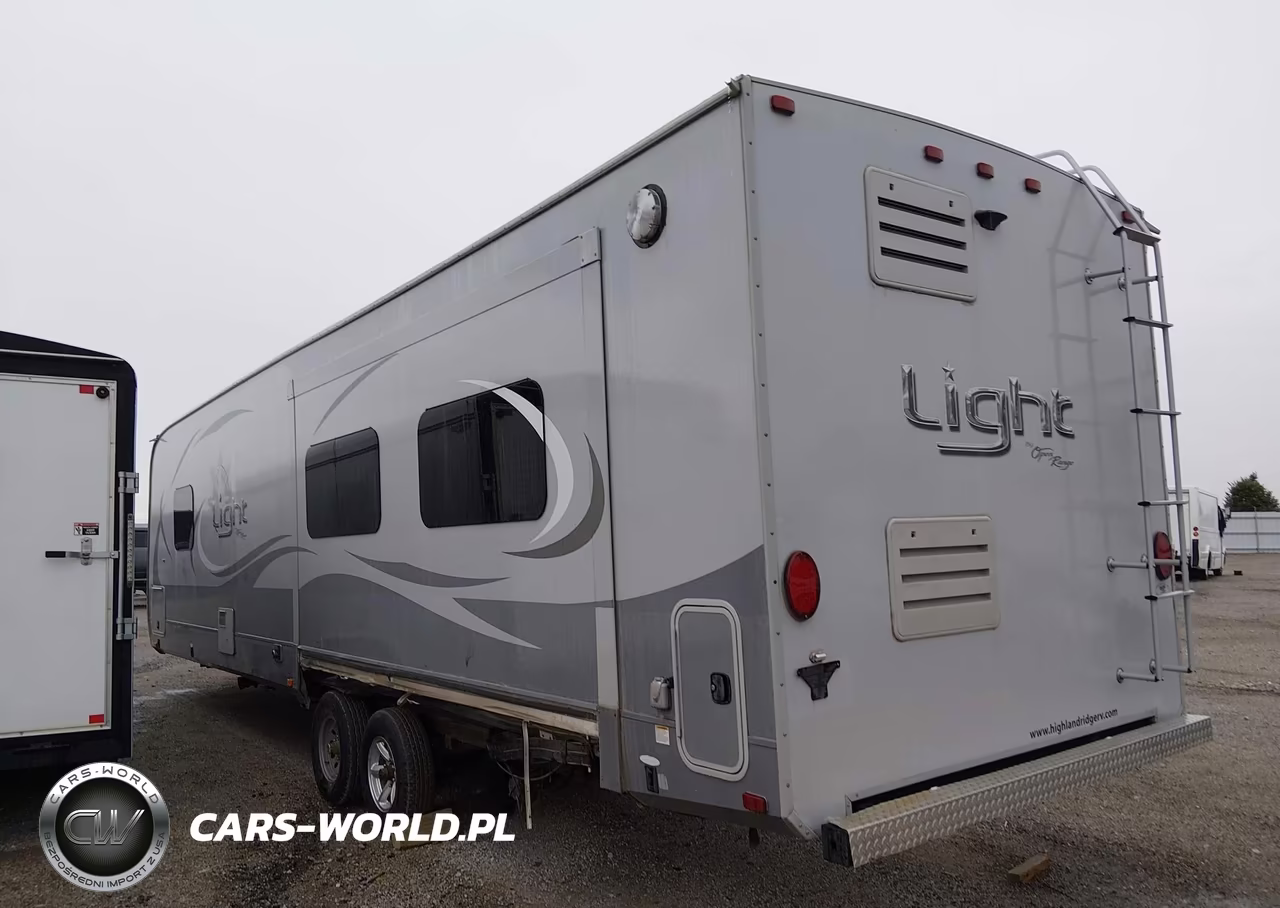2015 Open Range Rv Light VIN:58TTX3621F2018776 - 3