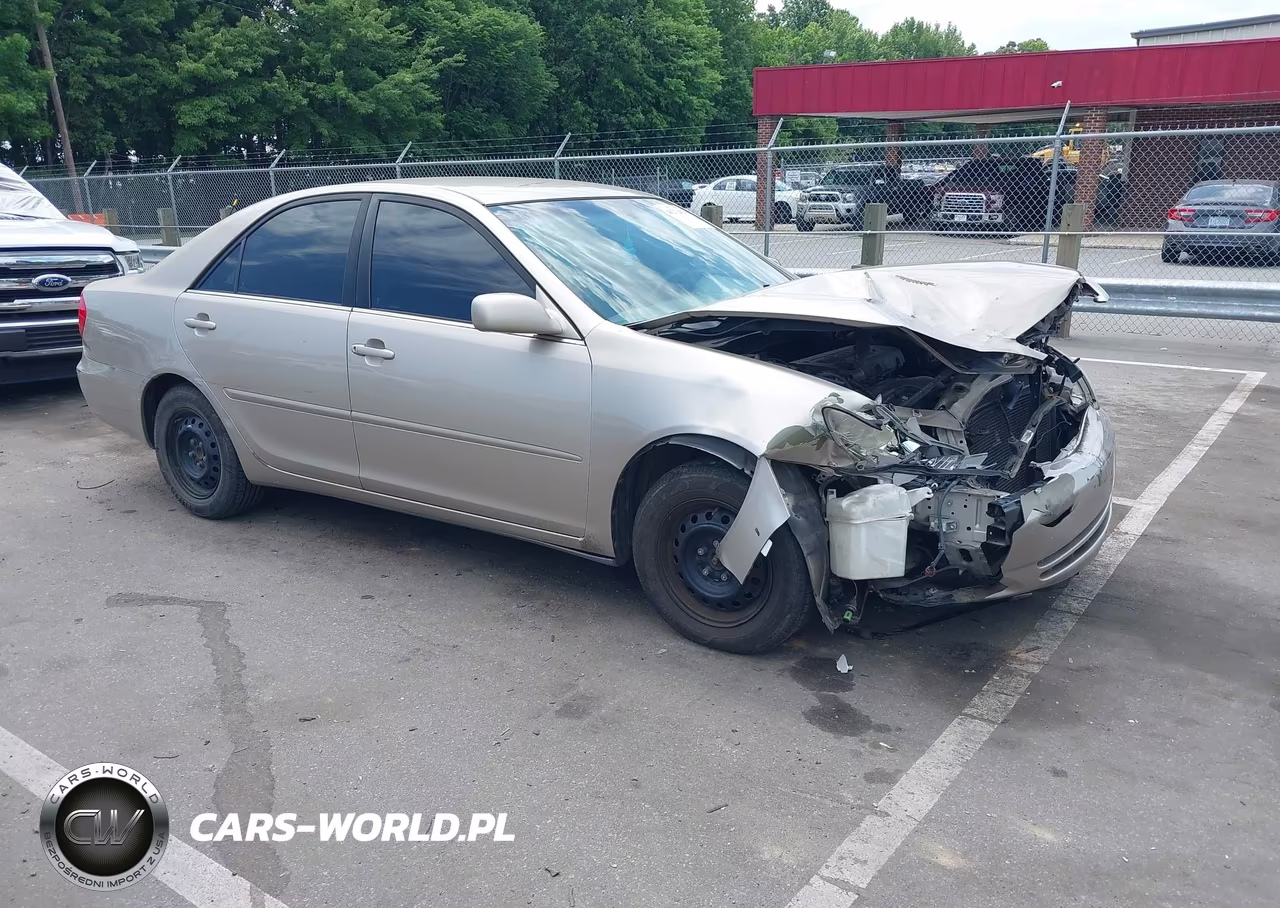 2003 Toyota Camry Le – zdjęcie 1 z 16