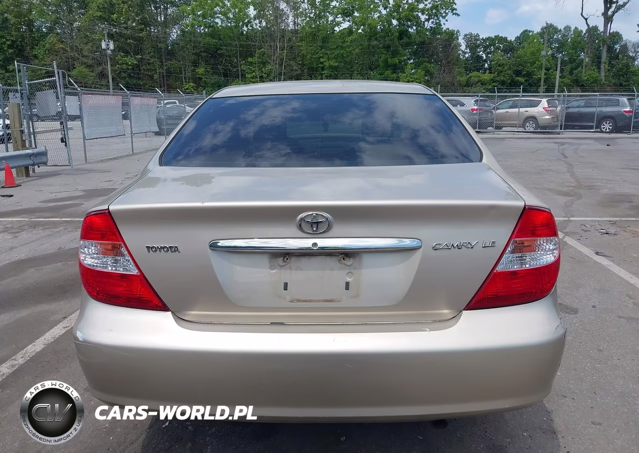 2003 Toyota Camry Le VIN:4T1BE32KX3U213914 - 16