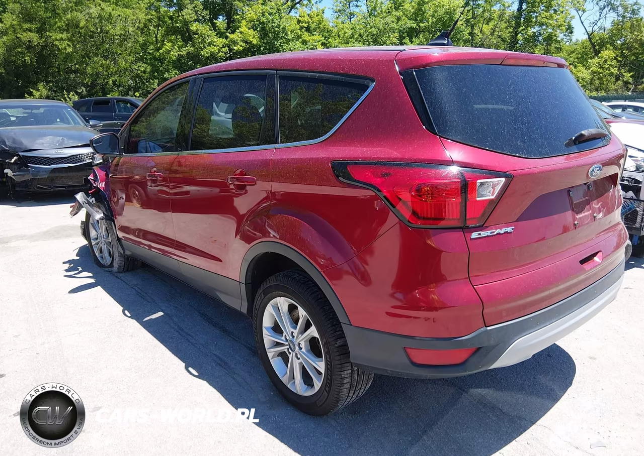 2019 Ford Escape Se VIN:1FMCU0GD3KUA51817 - 3