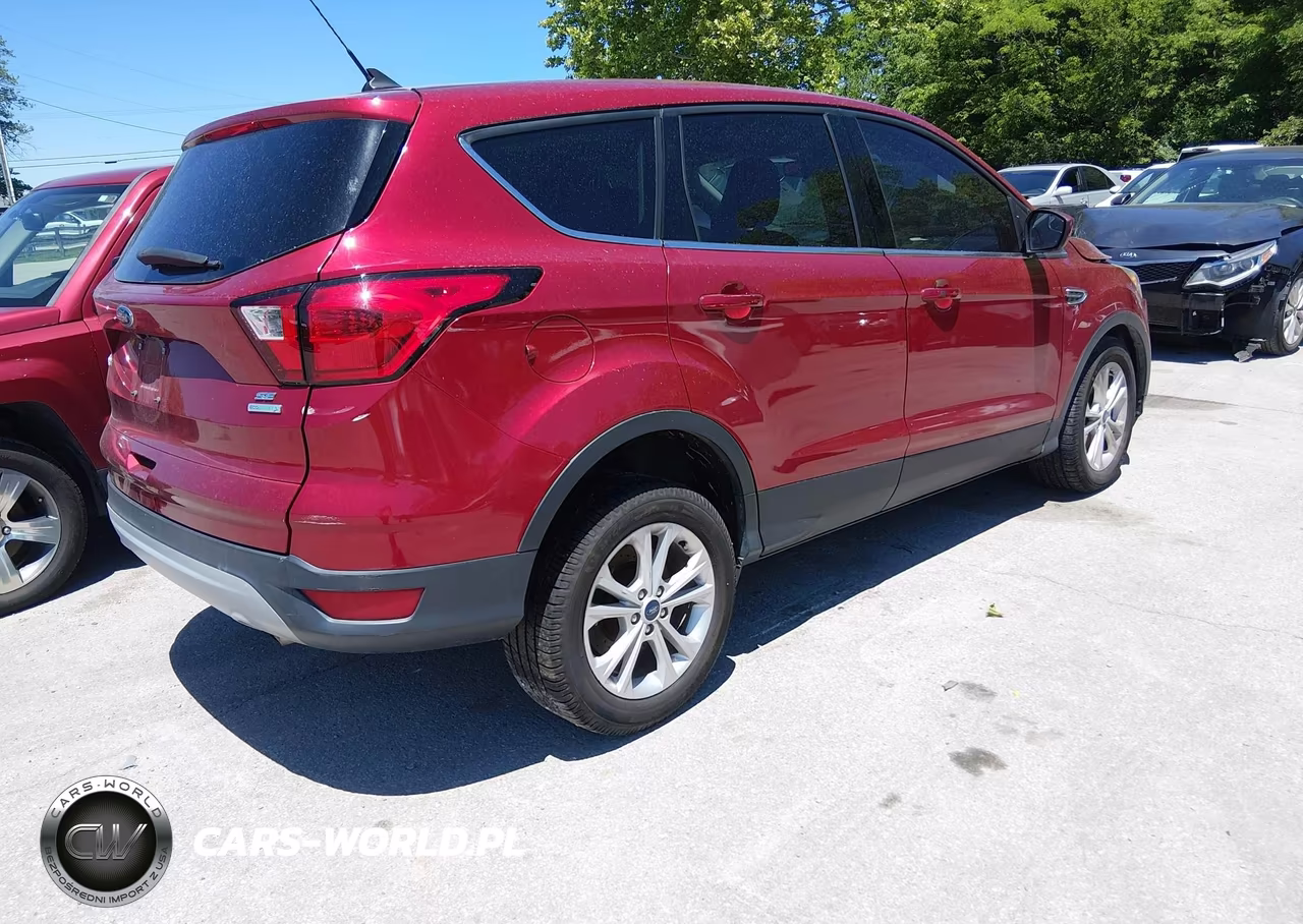 2019 Ford Escape Se VIN:1FMCU0GD3KUA51817 - 4