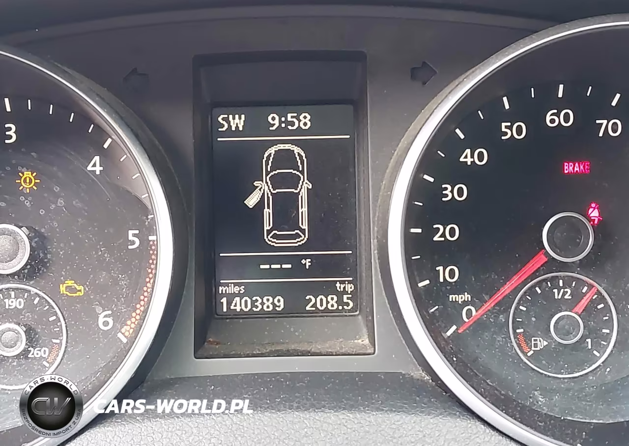 2011 Volkswagen Golf Tdi 4-Door VIN:WVWNM7AJ2BW011432 - 16
