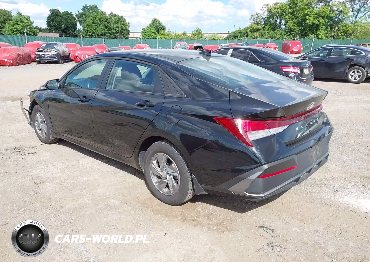 2025 Hyundai Elantra Se VIN:KMHLL4DG4SU040026 - 3