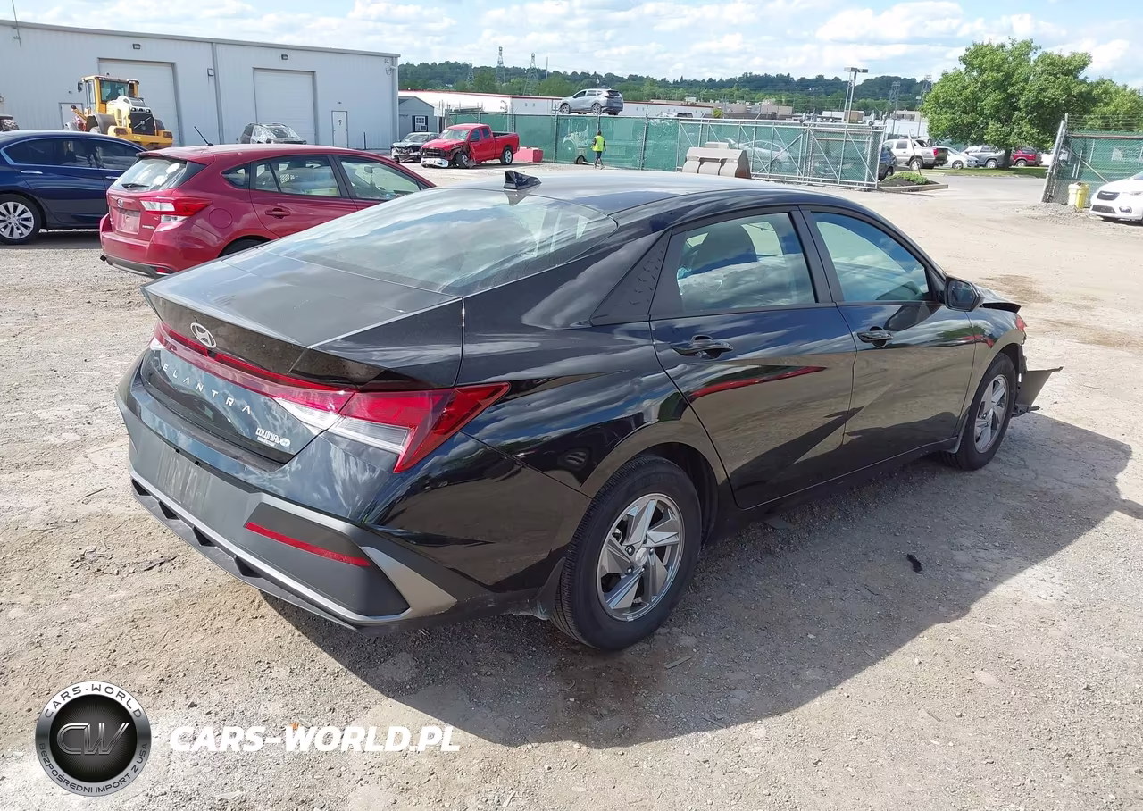 2025 Hyundai Elantra Se VIN:KMHLL4DG4SU040026 - 4