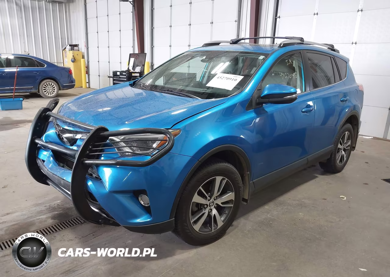 2017 Toyota Rav4 Xle VIN:JTMRFREV9HD200684 - 2