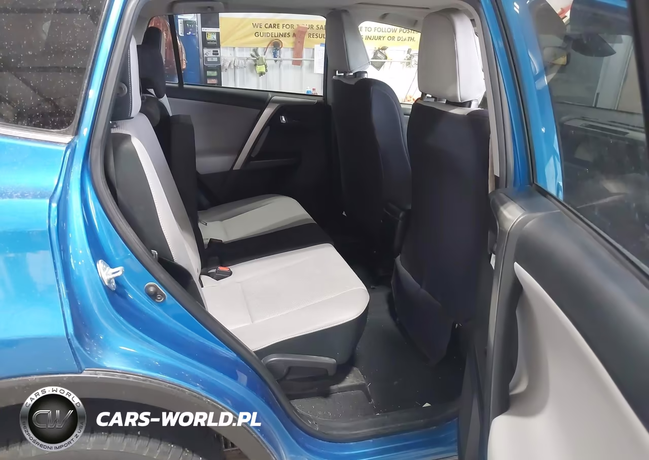 2017 Toyota Rav4 Xle VIN:JTMRFREV9HD200684 - 8