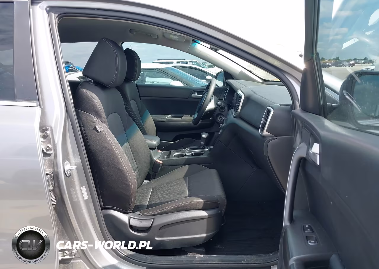 2020 Kia Sportage Lx VIN:KNDPM3AC6L7840910 - 5