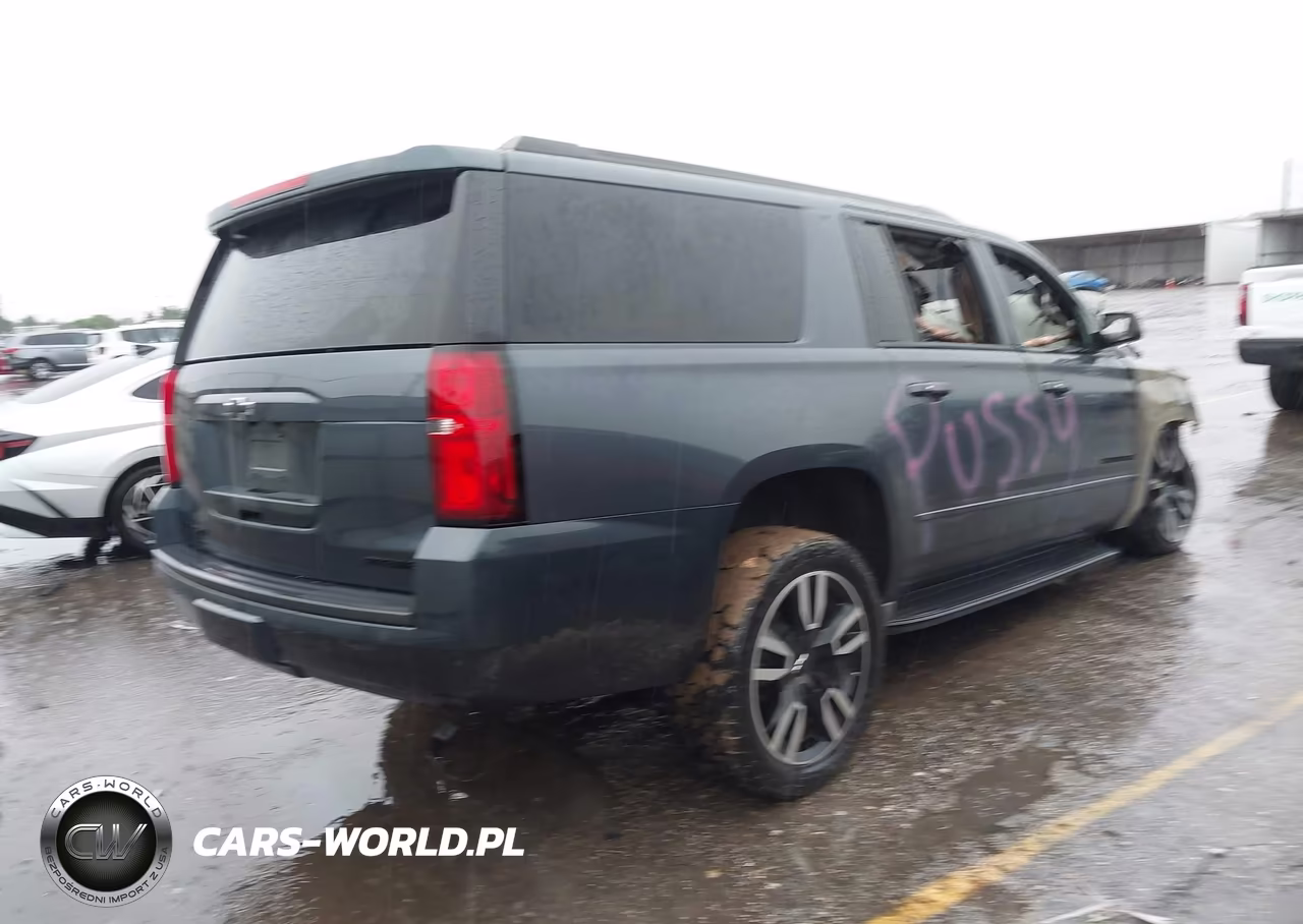 2019 Chevrolet Suburban Premier VIN:1GNSCJKC6KR182113 - 4