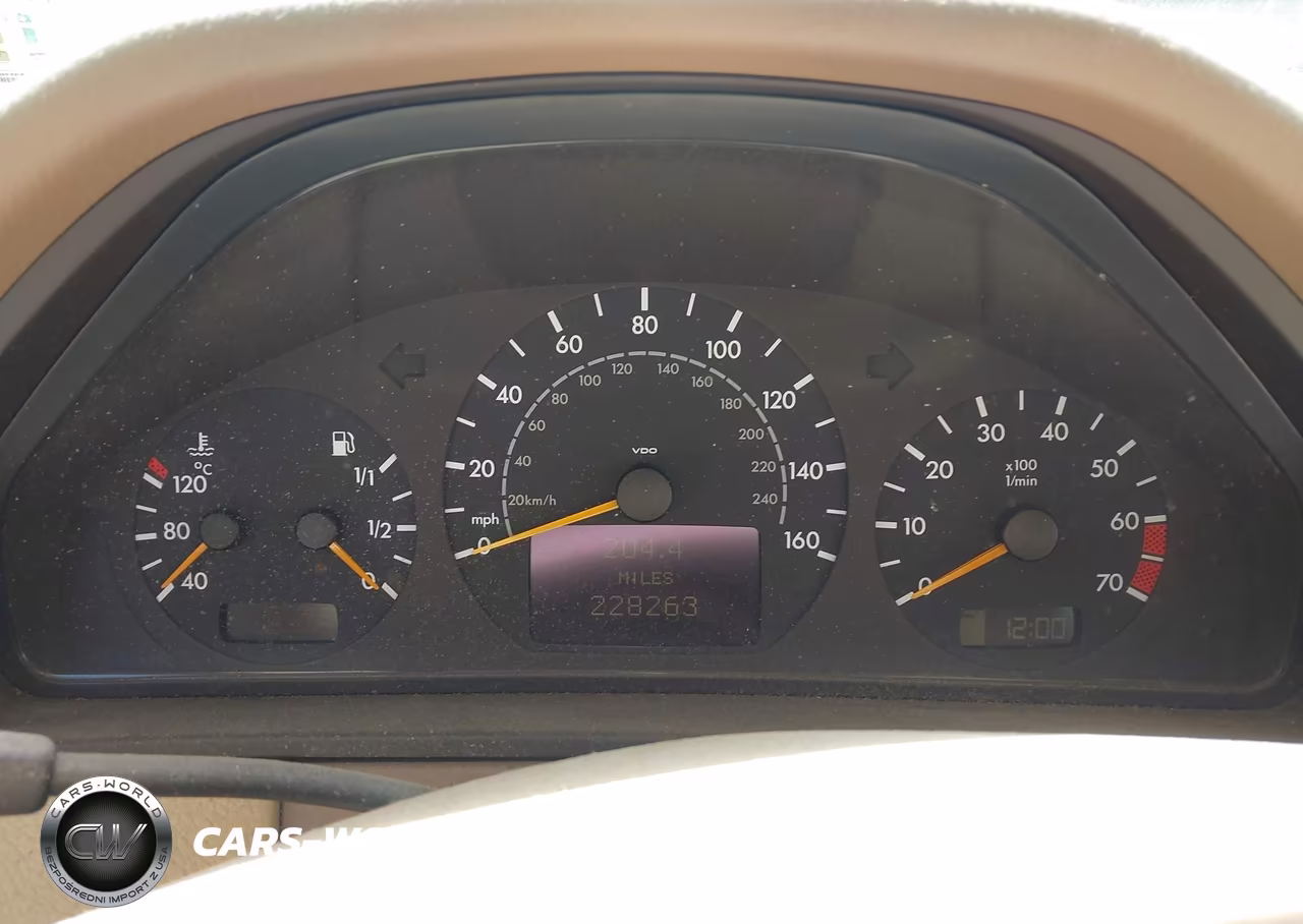 2002 Mercedes-Benz E 320 4M VIN:WDBJH82JX2X068316 - 7