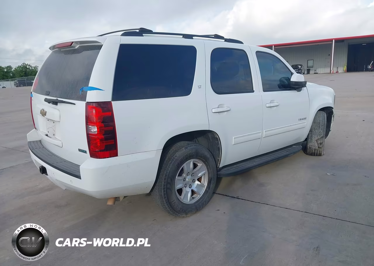 2011 Chevrolet Tahoe Lt VIN:1GNSCBE04BR208988 - 4