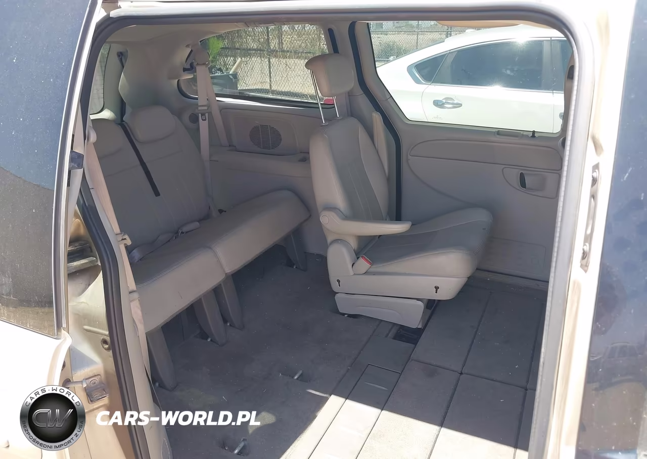 2007 Dodge Grand Caravan Sxt VIN:2D4GP44L17R357678 - 8
