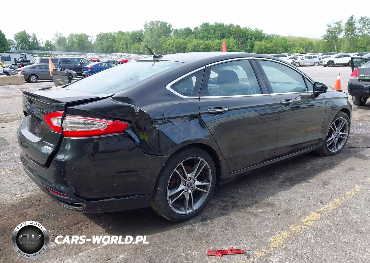 2013 Ford Fusion Titanium VIN:3FA6P0K98DR107617 - 4