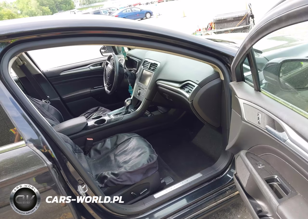 2013 Ford Fusion Titanium VIN:3FA6P0K98DR107617 - 5