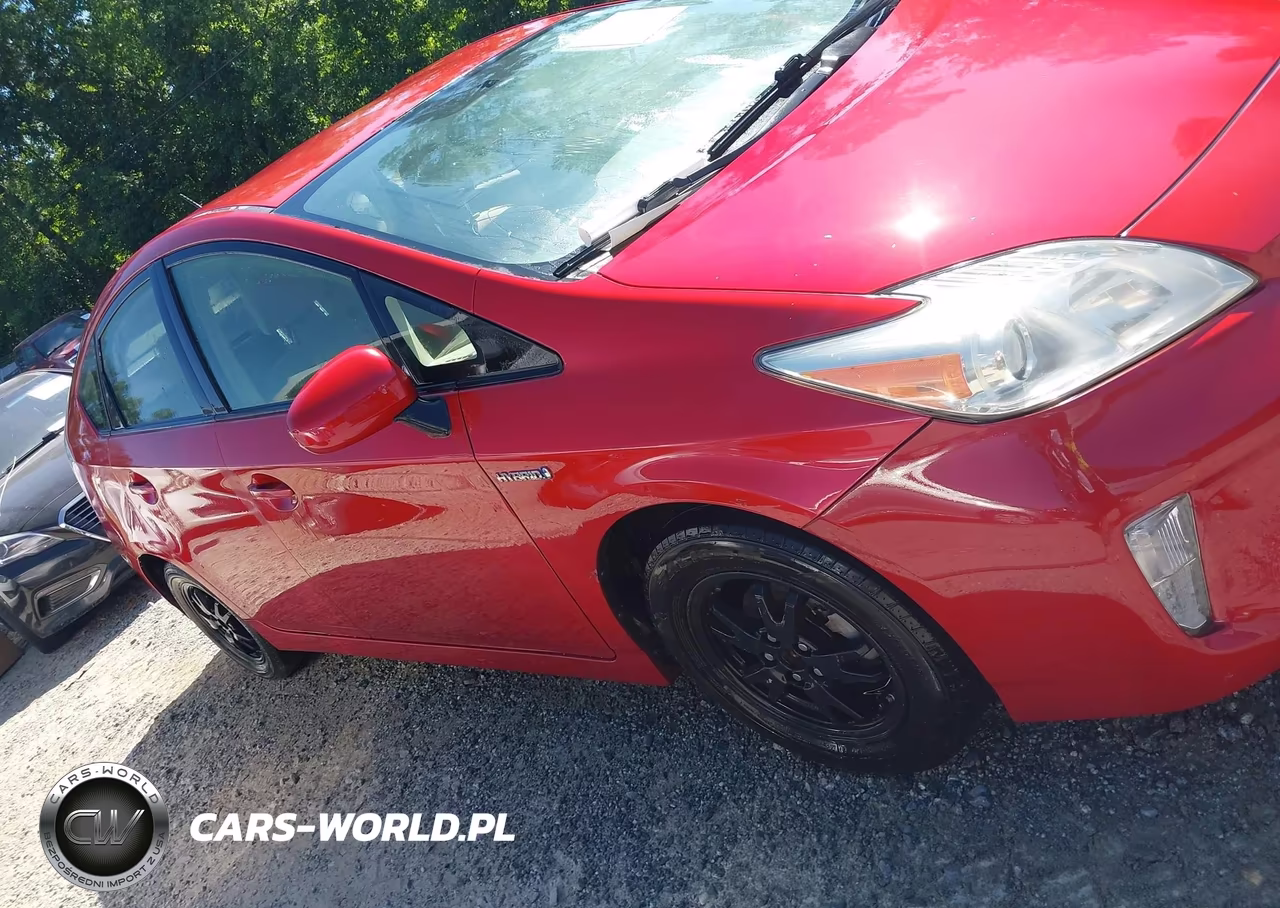 2013 Toyota Prius Two VIN:JTDKN3DU3D5554912 - 13