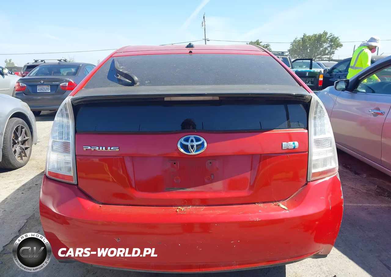 2011 Toyota Prius Two VIN:JTDKN3DU1B0247247 - 16