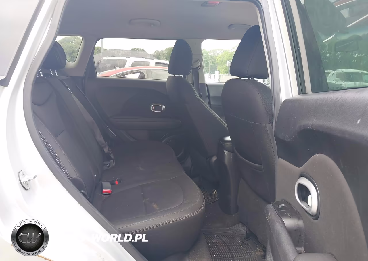 2016 Kia Soul + VIN:KNDJP3A56G7818538 - 8