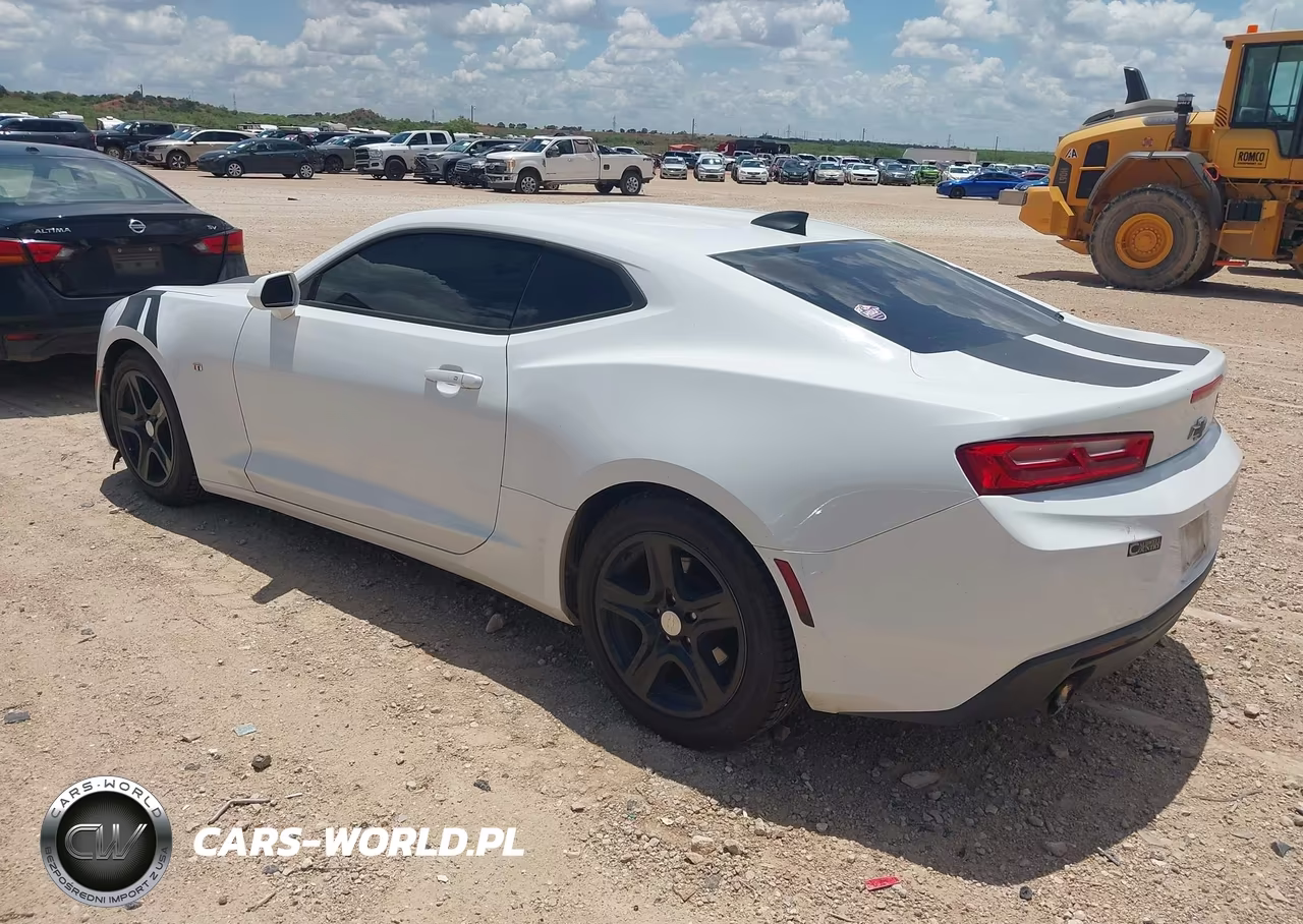 2017 Chevrolet Camaro 1Lt VIN:1G1FB1RSXH0184625 - 3