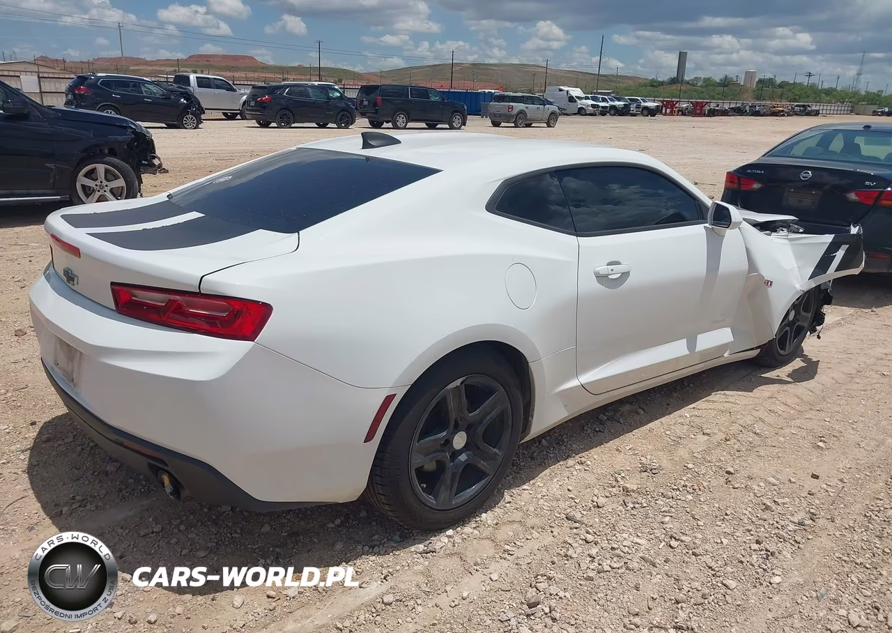 2017 Chevrolet Camaro 1Lt VIN:1G1FB1RSXH0184625 - 4
