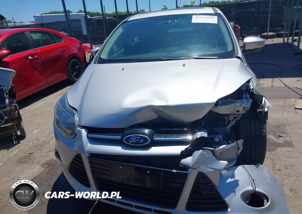 2014 Ford Focus Titanium VIN:1FADP3N2XEL377889 - 12