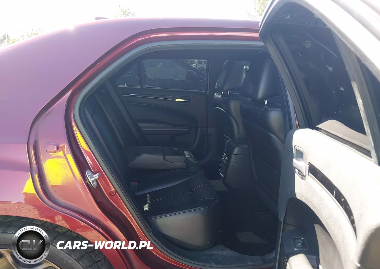 2020 Chrysler 300 S VIN:2C3CCABG9LH142615 - 8