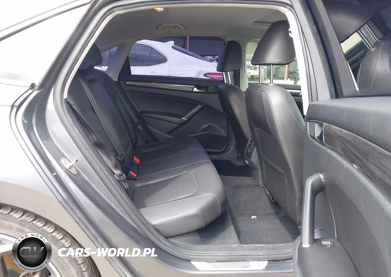 2020 Volkswagen Passat 2.0T R-Line VIN:1VWMA7A38LC011618 - 8