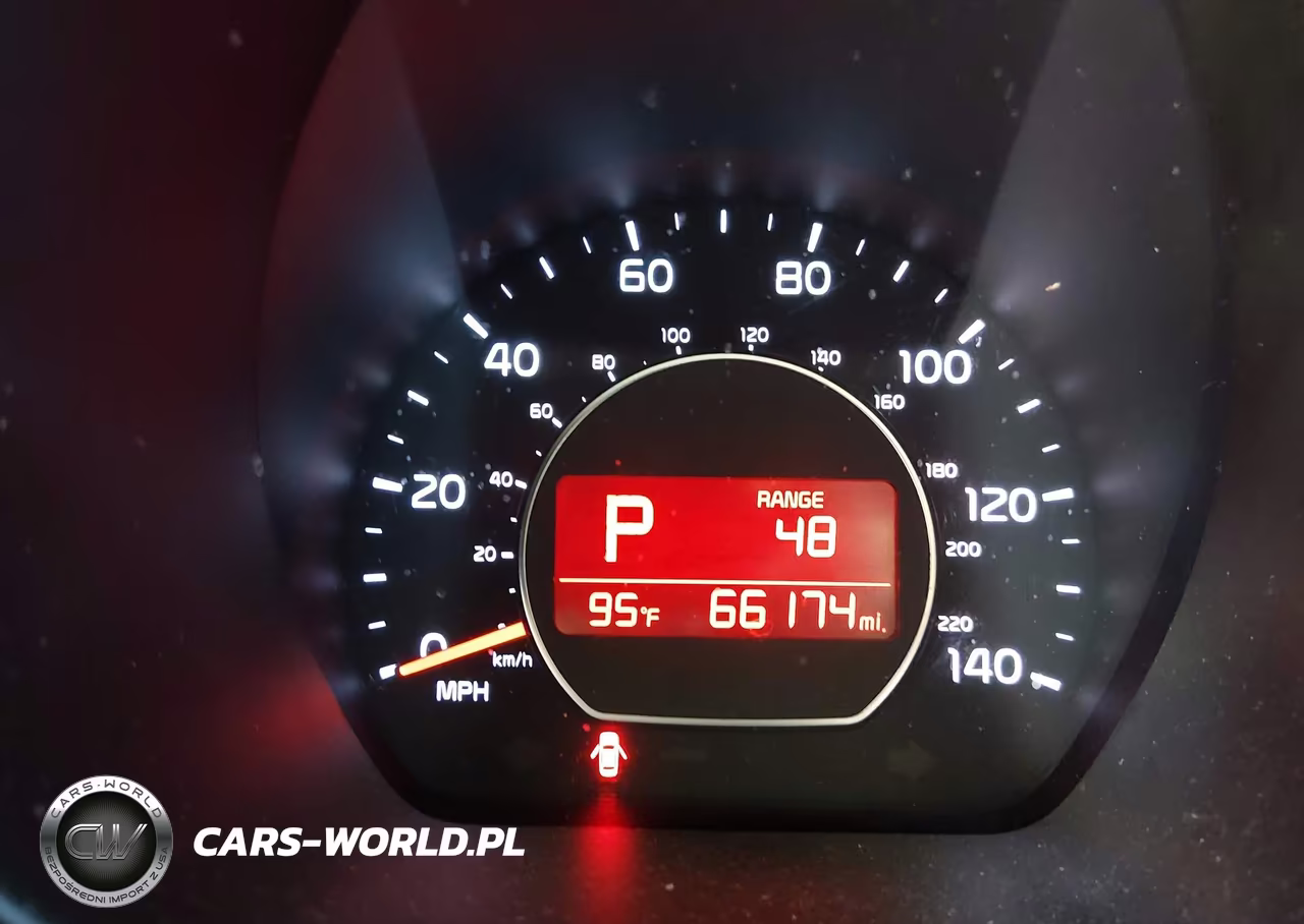 2016 Kia Soul + VIN:KNDJP3A5XG7826612 - 15