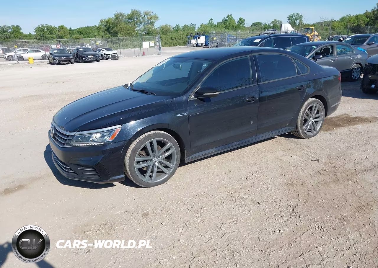2018 Volkswagen Passat 2.0T R-Line-2.0T S VIN:1VWAA7A32JC006351 - 2