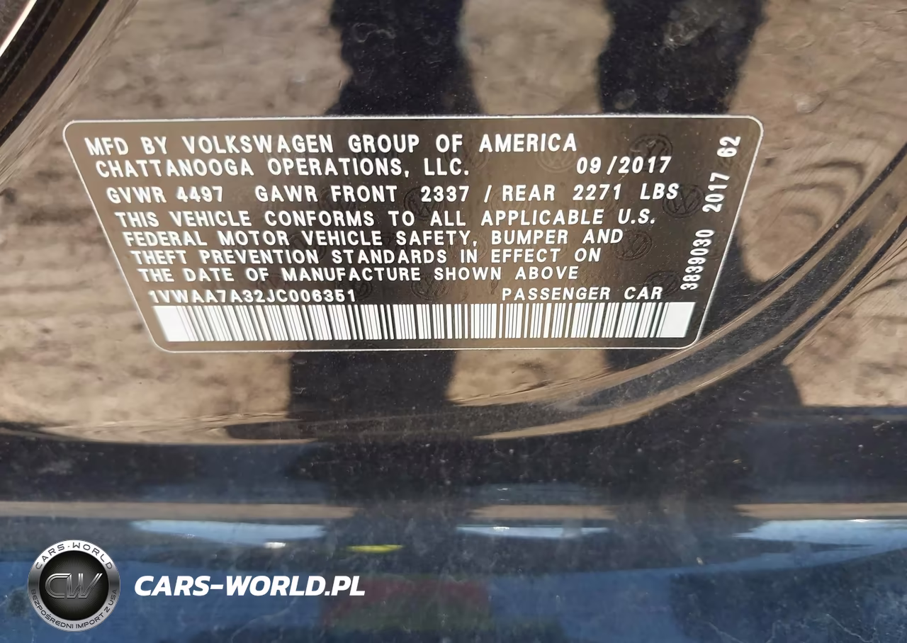2018 Volkswagen Passat 2.0T R-Line-2.0T S VIN:1VWAA7A32JC006351 - 9