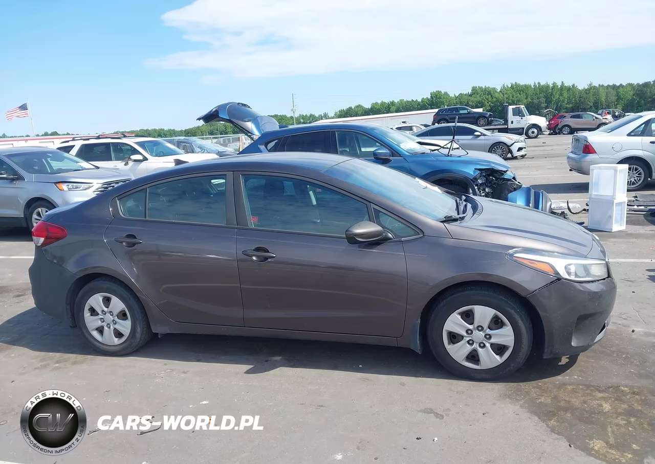 2017 Kia Forte Lx VIN:3KPFK4A76HE146400 - 14