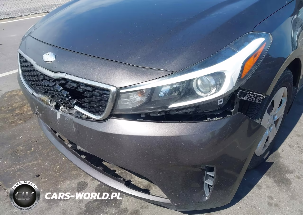 2017 Kia Forte Lx VIN:3KPFK4A76HE146400 - 6